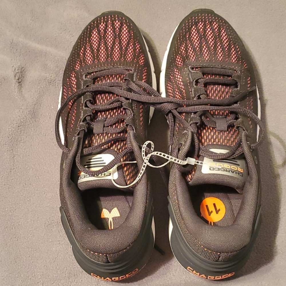 Size 11 Under Armour Sneakers